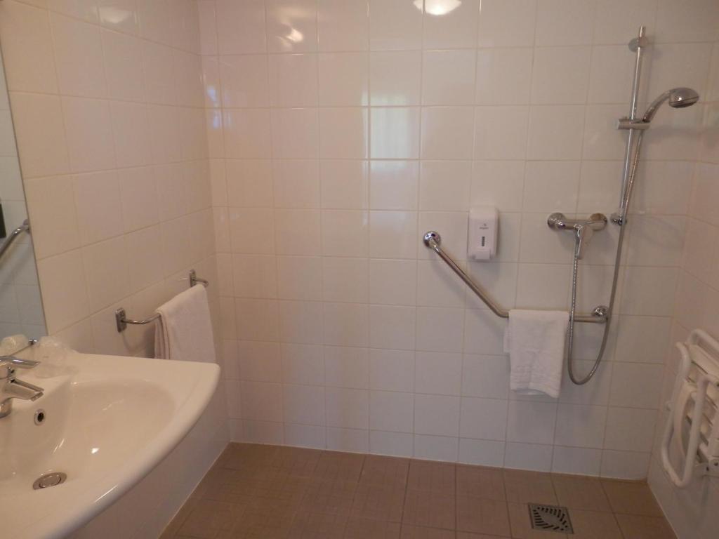 Everhotel De Tarbes-Ibos الغرفة الصورة