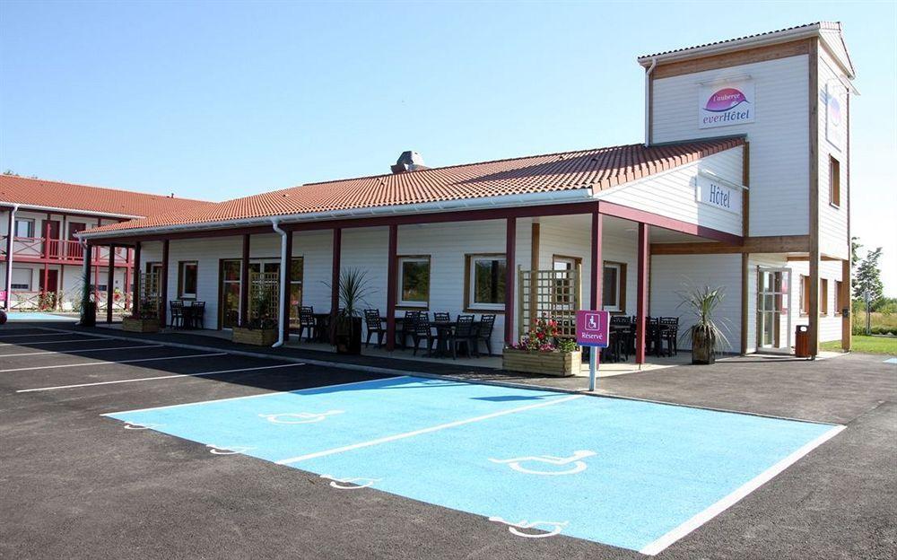 Everhotel De Tarbes-Ibos المظهر الخارجي الصورة